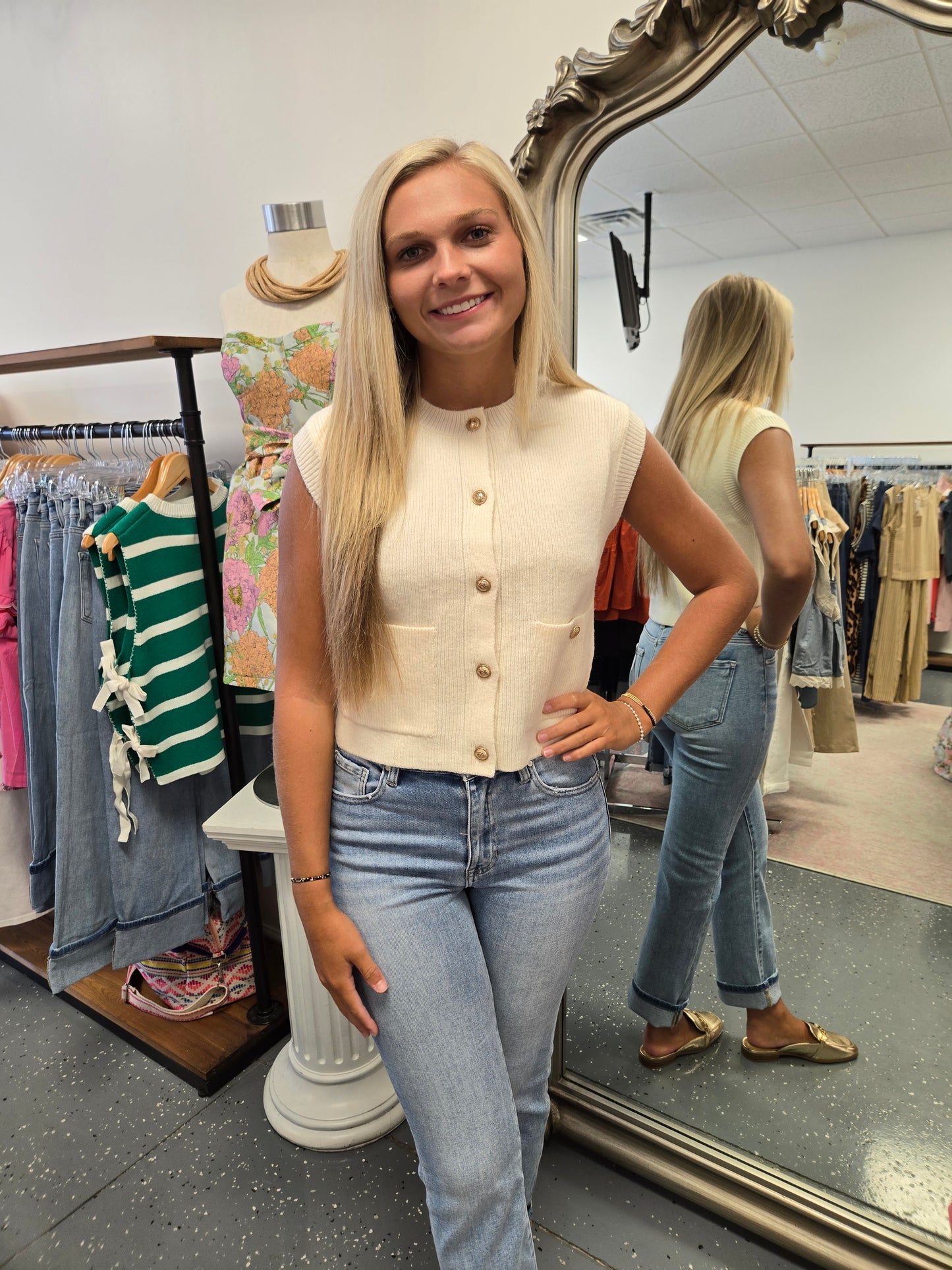 Kary Sleeveless Sweater Vest
