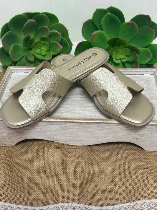 The Luke Slip On Sandal in Gold