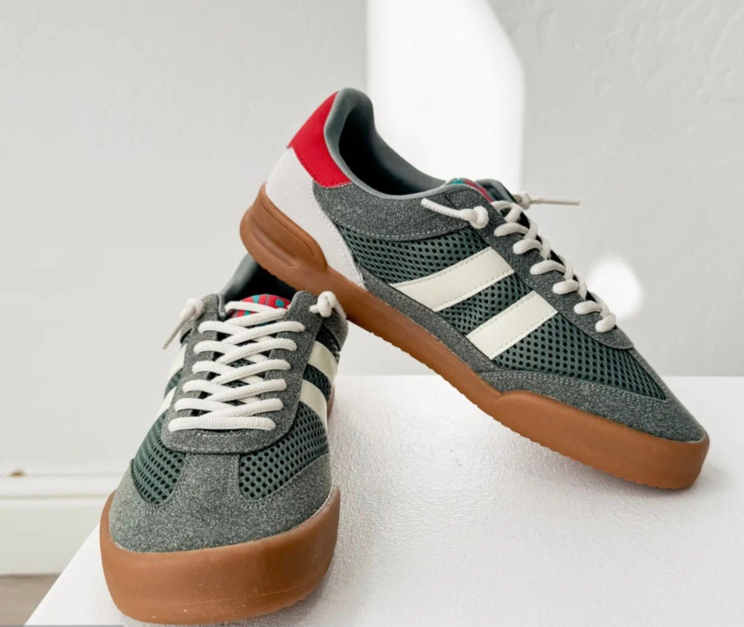 Brita Sneaker
