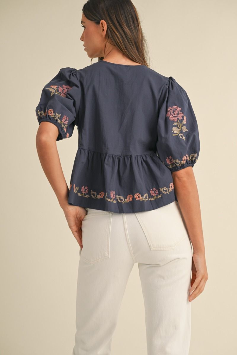 Embroiderd Puff Sleeve Ruffle Tie Top